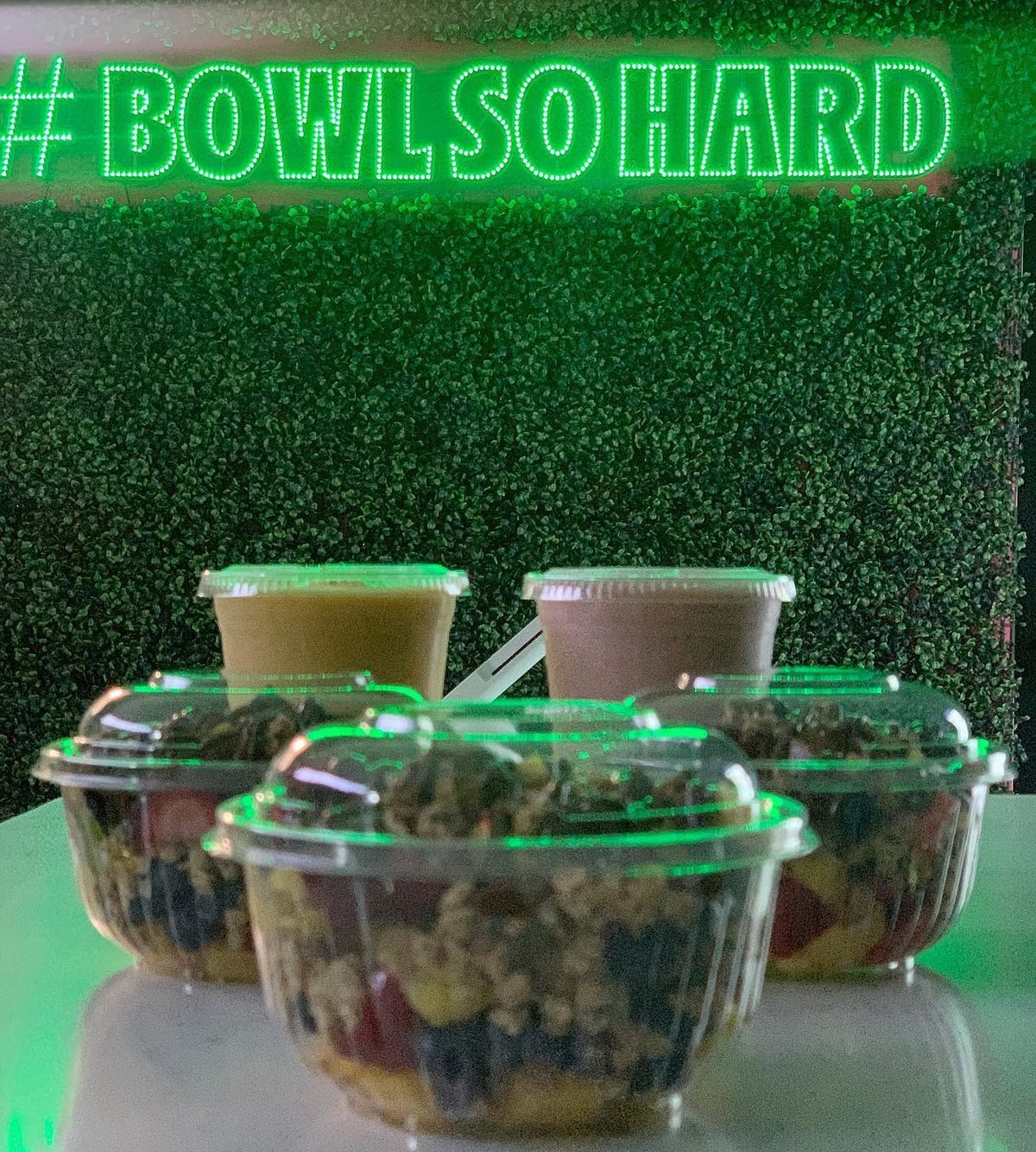 Fresh Acai Bowls & Shakes in Babylon